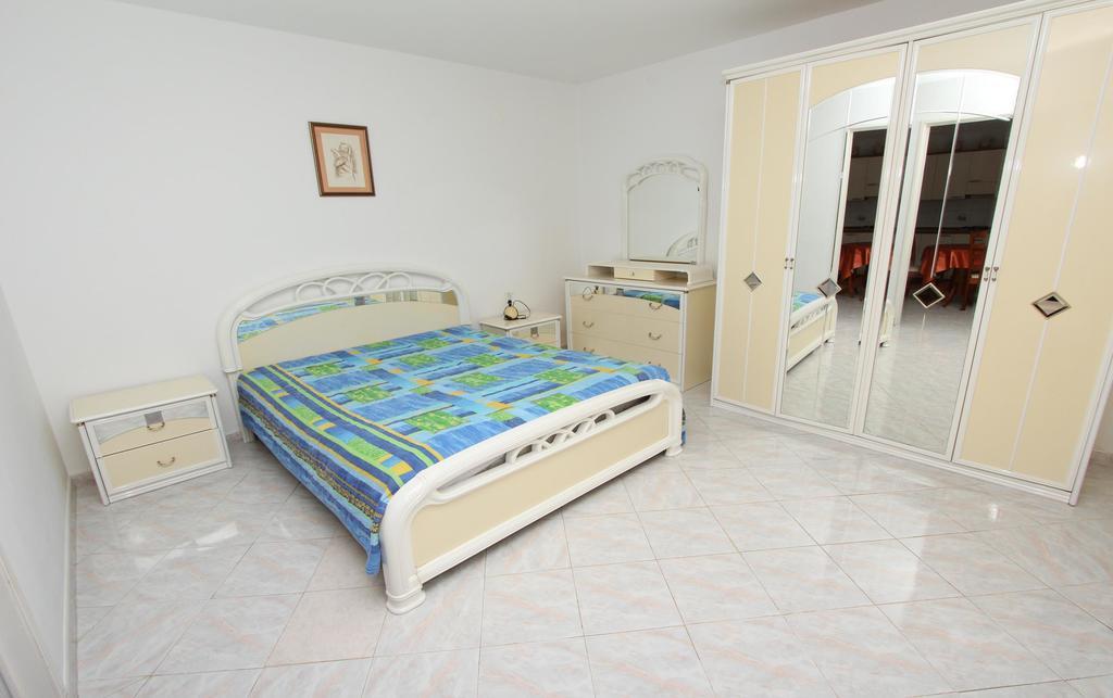Apartments Filip Rovinj Exterior foto