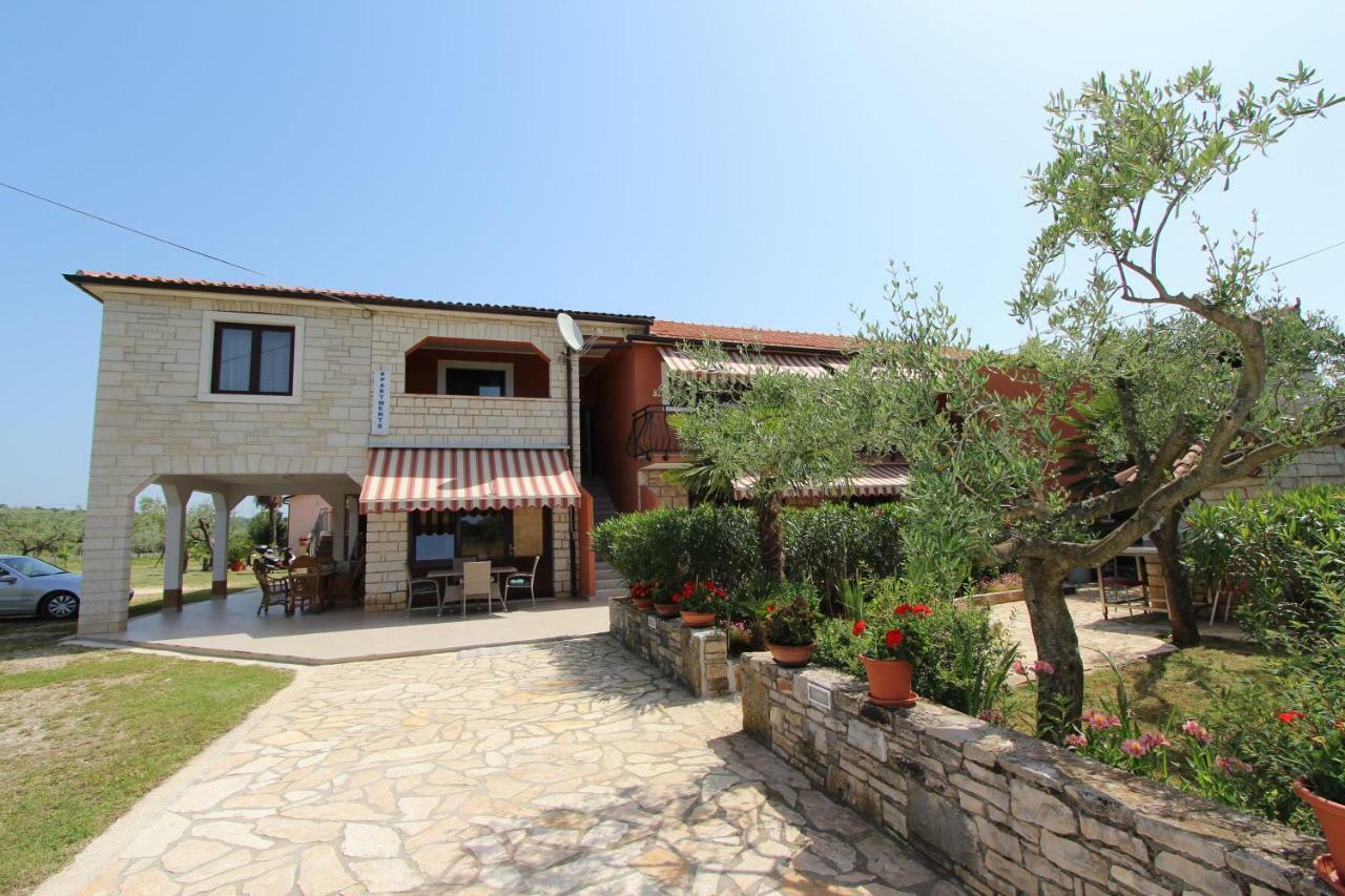 Apartments Filip Rovinj Exterior foto